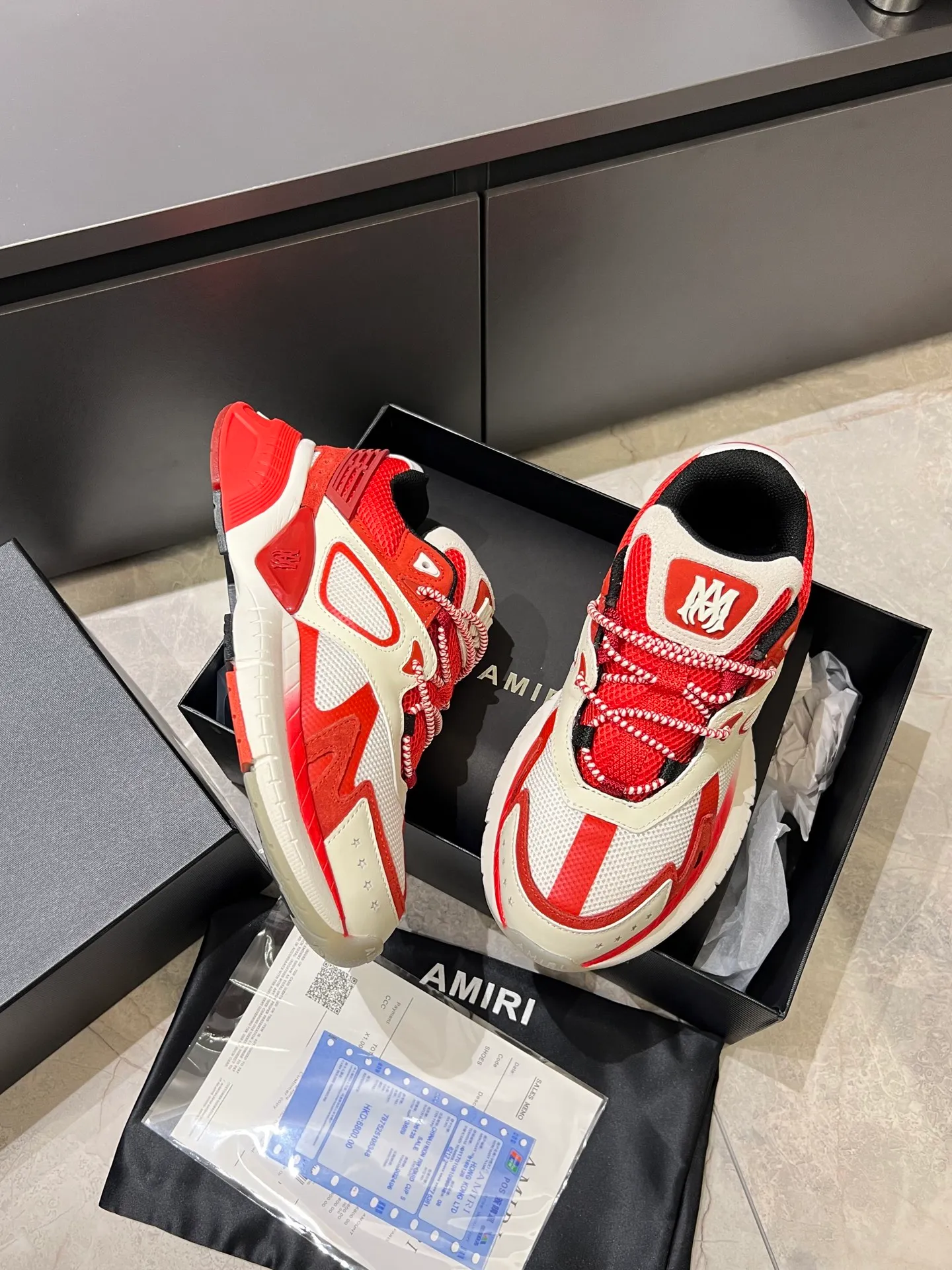 Men's shoes 💰p680 AMIRI's new men's casual sports shoes, made of first-layer cowhide upper and original breathable mesh, rich in three-dimensionality, contrasting color design, simple style, fashionable and sporty, breathable mesh lining, original ultra-light outsole, a must-have item for daily leisure! Size: 38-45!